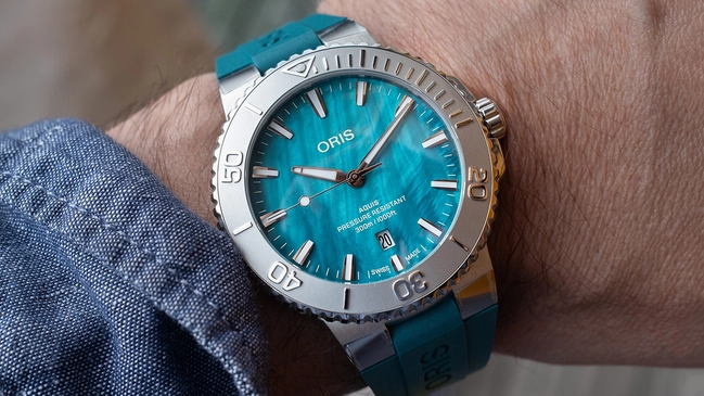 Oris_New_York_Harbor_Limited_Edition_II_Wrist.jpg