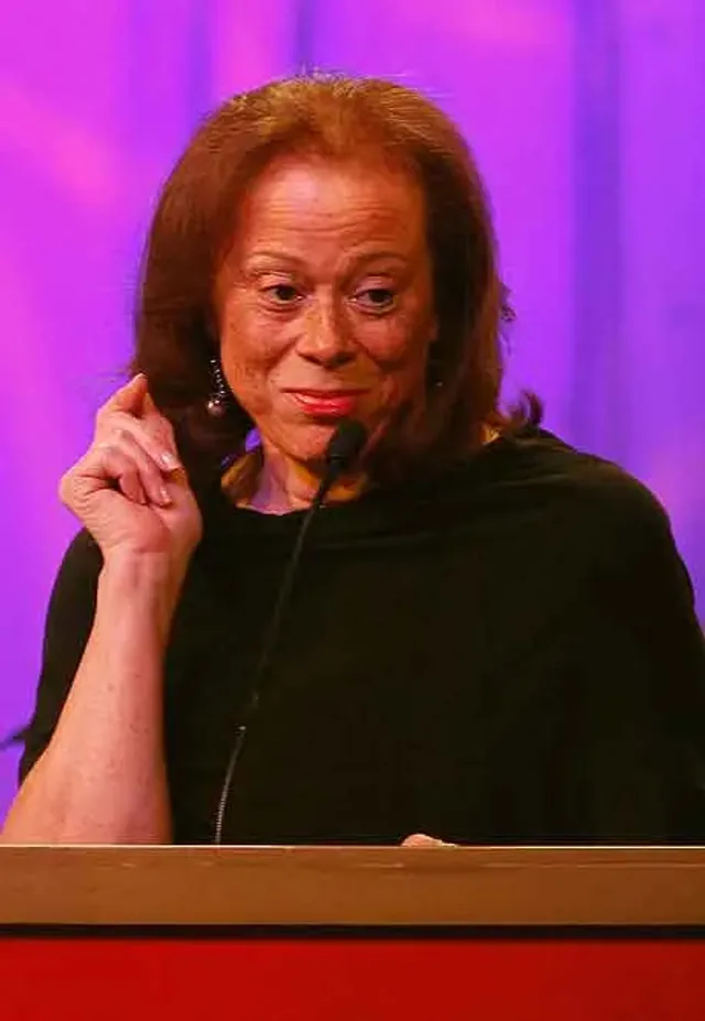 Lonnie Ali