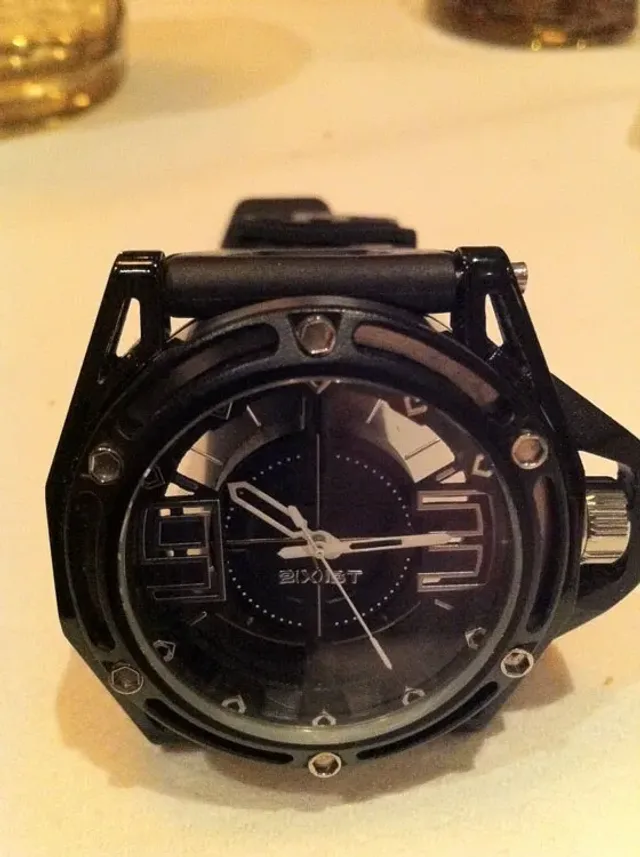 2xistwatch560