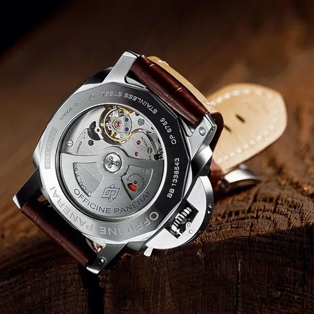 Panerai Luminor 1950 3 Days GMT back