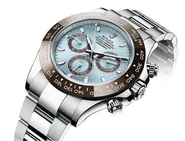 Rolex Cosmograph Daytona in Platinum - angle