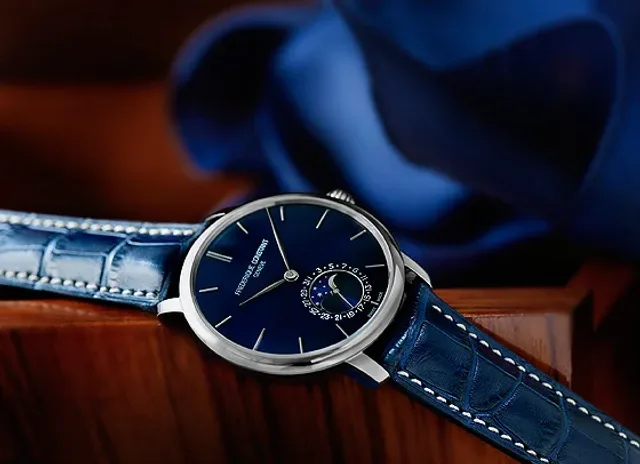 FC_Slimline_Moonphase_blue