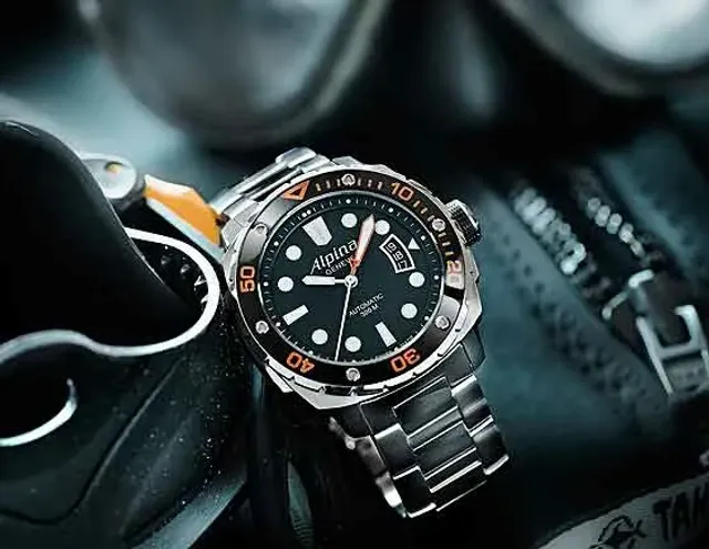Alpina Extreme Diver 300 Orange - bracelet