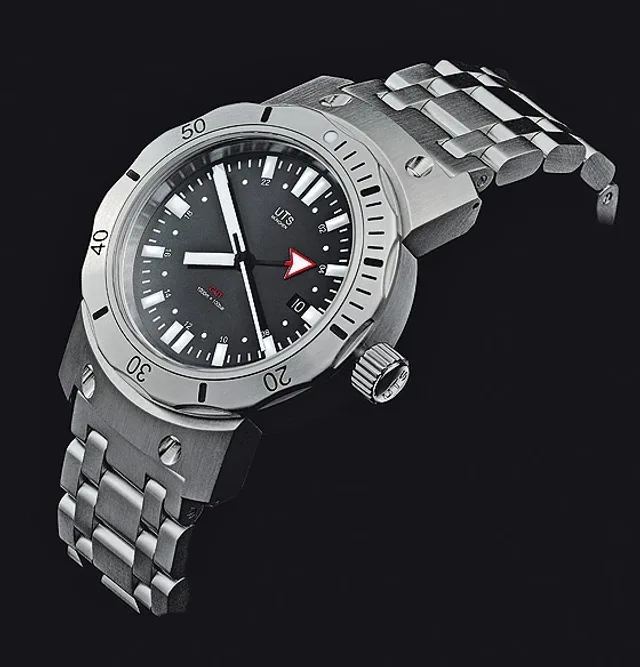 UTS 1000m Dive watch GMT