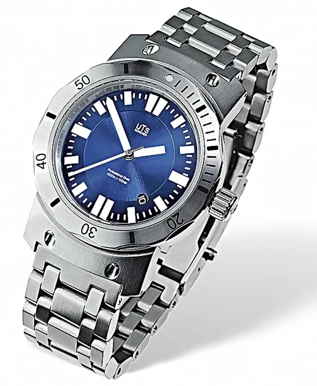UTS 2000m dive watch
