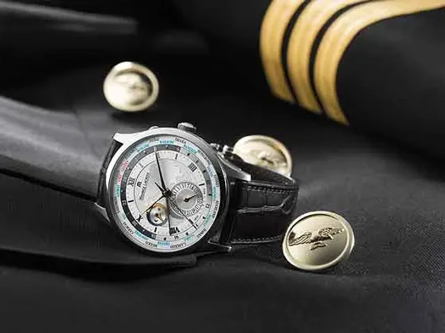 Maurice Lacroix Masterpiece Worldtimer - mood