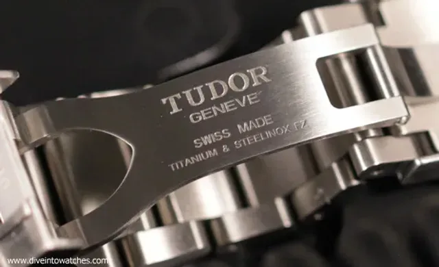 Tudor Pelagos Clasp with logo