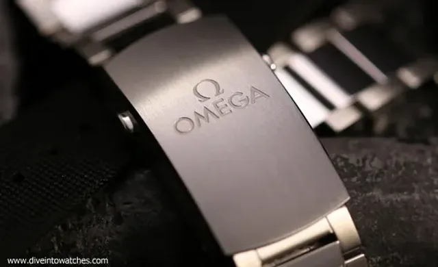 Omega Seamaster 300 Master Co-Axial - Clasp