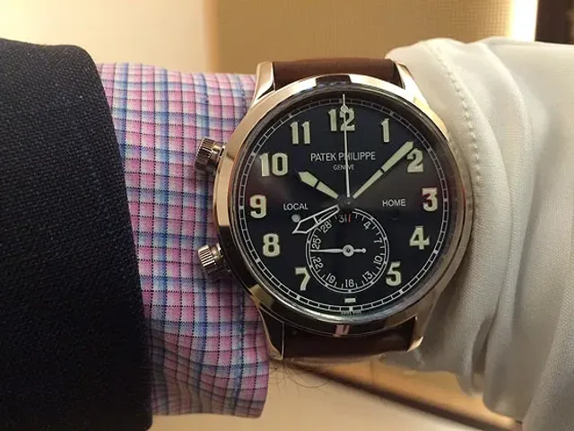 Patek Philippe Ref. 5524 - wrist