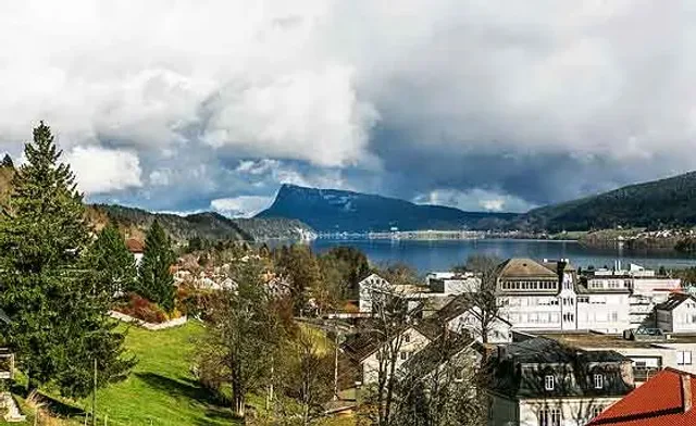 Vallee-de-Joux-at-Manufacture-Jaeger-LeCoultre_560