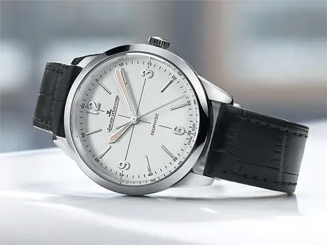 Jaeger-LeCoultre Geophysic - reclining