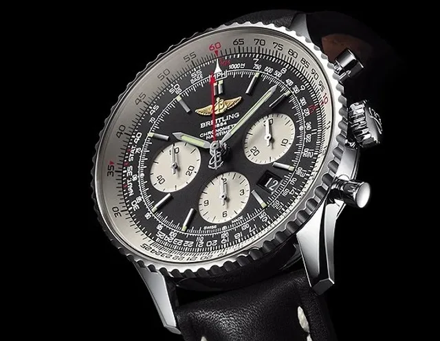 Breitling Navitimer 01 - angle