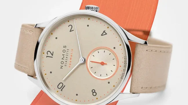 Nomos Minimatik - champagne dial