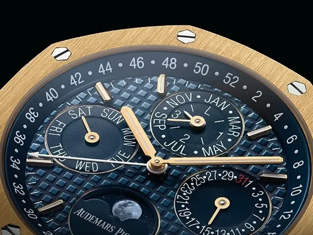 Audemars Piguet Royal Oak QP - yellow gold - dial CU