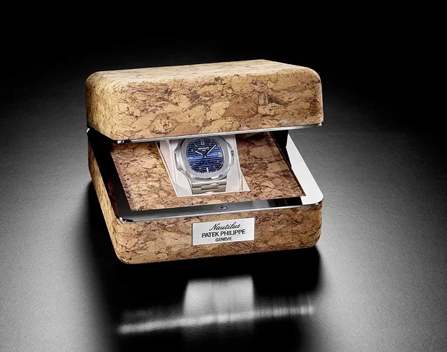 Patek Philippe Nautilus 5711 40th Anniversary - box