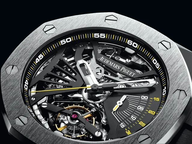 The Supersonnerie incorporates, in addition to an advanced minute repeater, a 30-minute chronograph and tourbillon regulator.