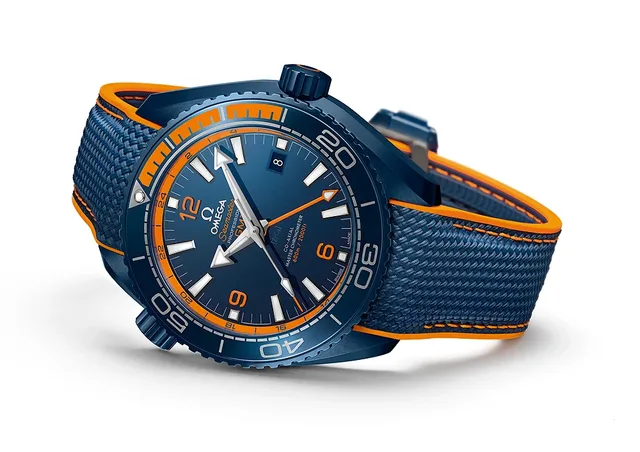 Omega Seamaster Planet Ocean Big Blue - reclining