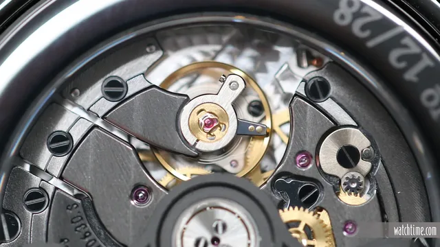 Jaquet Droz Grande Seconde Power Reserve Black Ceramic Clous de Paris - Movement CU