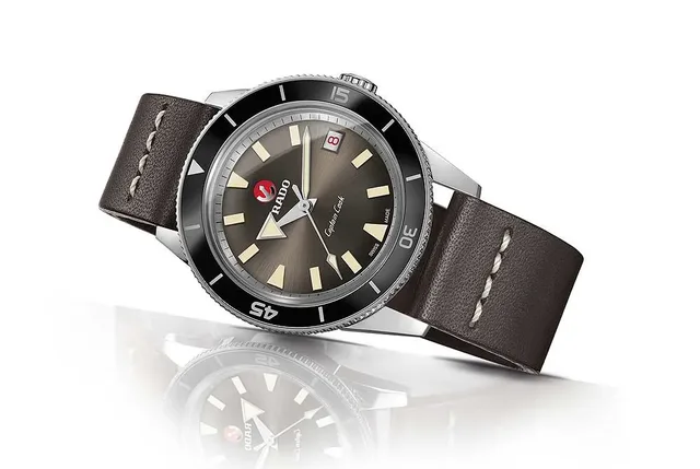Rado Captain Cook - reclining