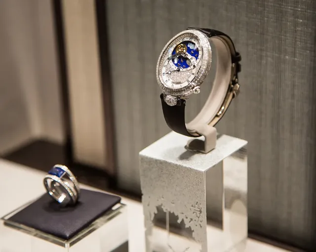 Haute horlogerie and haute joallerie on display