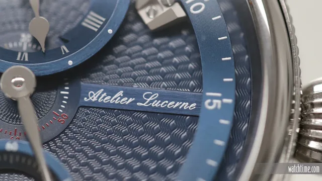An example of guilloché completed by the  brand.