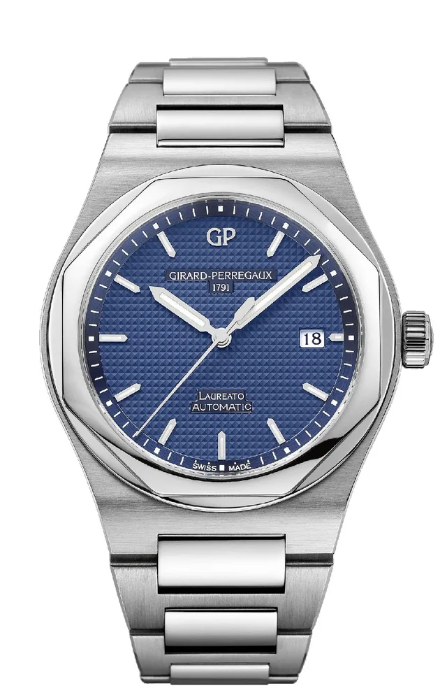 Girard-Perregaux Laureato - blue dial