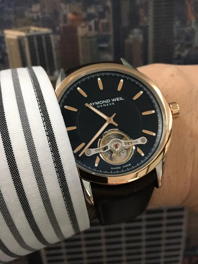 Raymond Weil Freelancer Calibre RW1212 - wrist