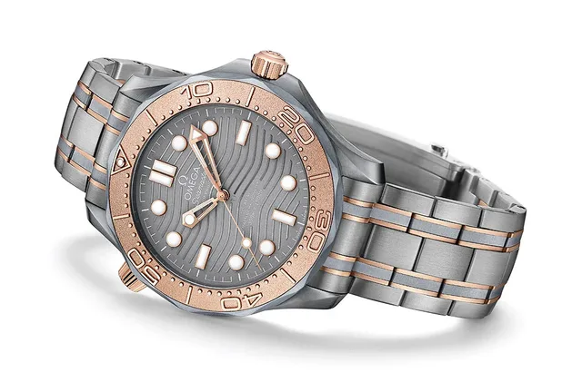 Omega Seamaster Diver 300M LE - reclining