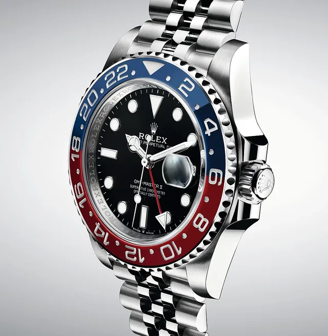 Rolex GMT-Master II - steel angle