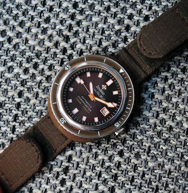 Zodiac Super Sea Wolf 68 by Justin Mastine-Frost