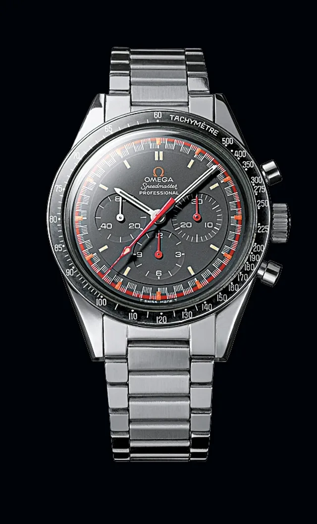 Omega premiered the checkered-flag design for this model’s minutes circle in 1968 and has used the same design on the Speedmaster Mark II in subsequent years.