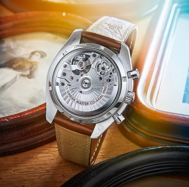 Omega Speedmaster Racing Chronometer - back