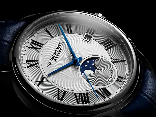 Raymond Weil Maestro Moon Phase - dial CU
