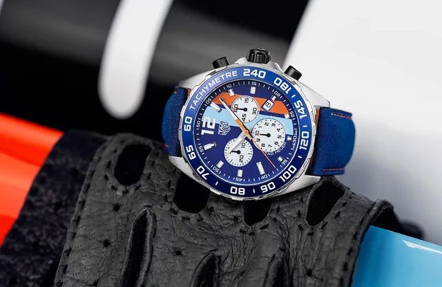 TAG Heuer Formula 1 Gulf - reclining