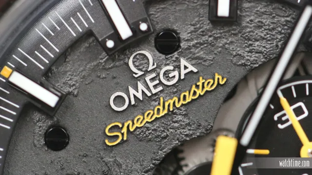 Omega Speedmaster Dark Side of the Moon Apollo 8 - Dial logo