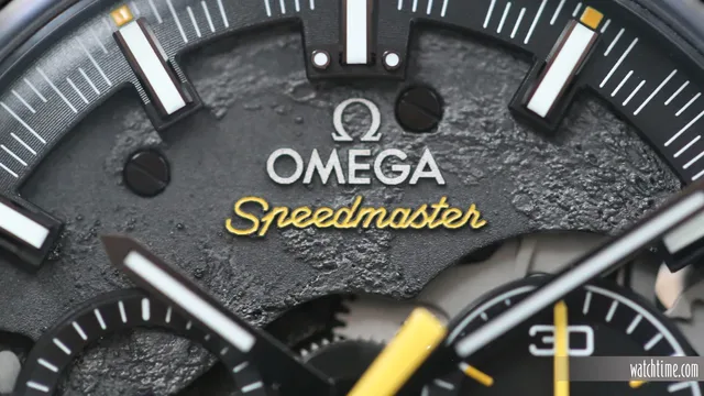 Omega Speedmaster Dark Side of the Moon Apollo 8 - Dial CU