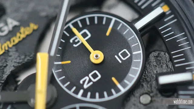 Omega Speedmaster Dark Side of the Moon Apollo 8 - Dial - Subdial