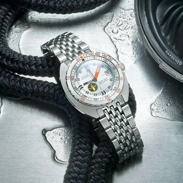 Doxa Sub 300 Silver Lung