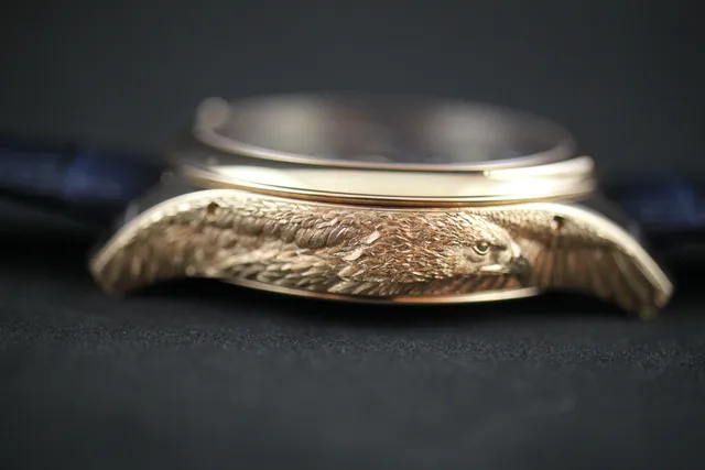 The eagle engraving on the case of the Vacheron Constantin Calibre 2755 Eagle.