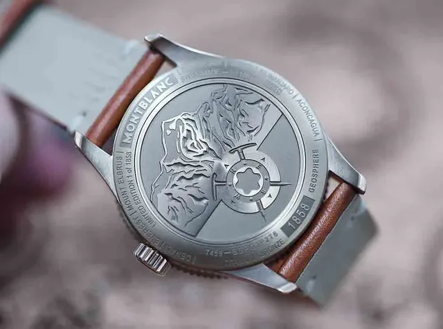 Montblanc 1858 Geosphere - caseback