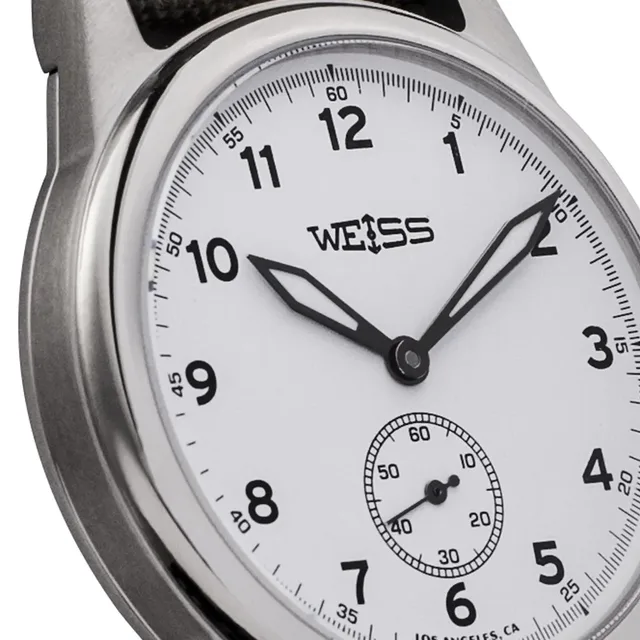Weiss 38 mm Field Watch - dial CU