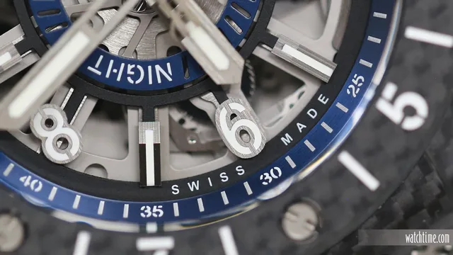 Hublot Big Bang Unico GMT Carbon - Dial - scale