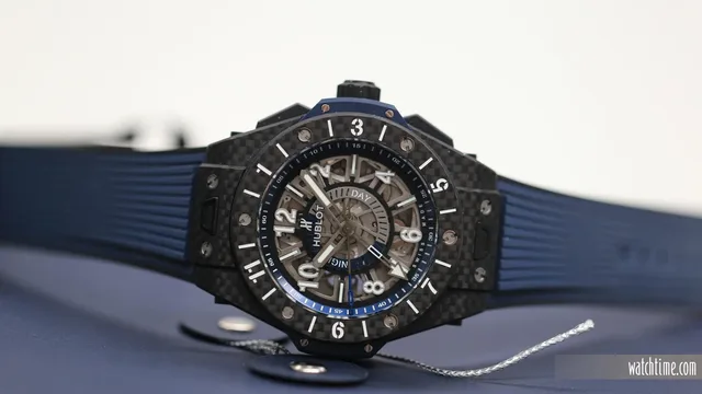 Hublot Big Bang Unico GMT_Carbon - Front
