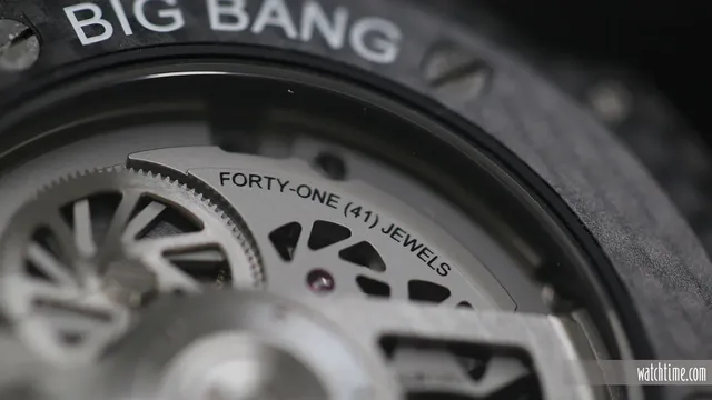 Hublot Big Bang Unico GMT Carbon - Movement 1