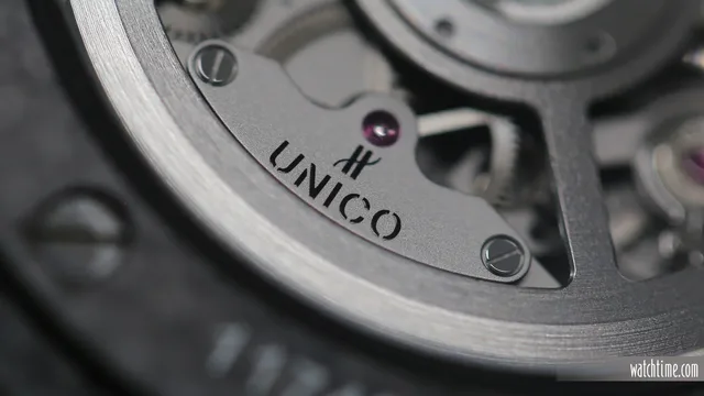 Hublot Big Bang Unico GMT Carbon - Movement 2