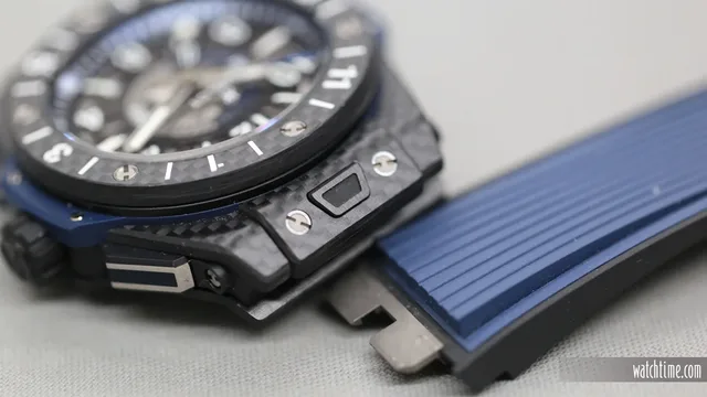Hublot Big Bang Unico GMT Carbon - Strap