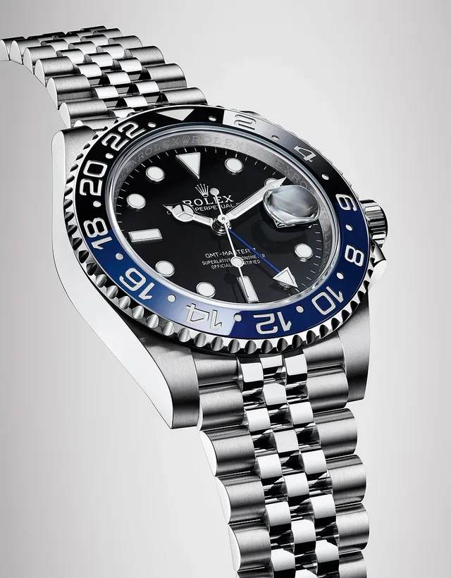 Rolex GMT-Master II Batman - angle