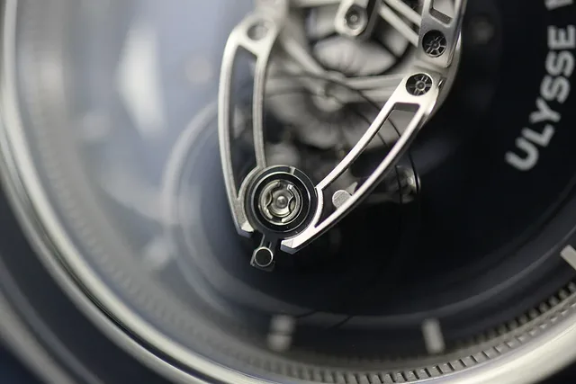 Ulysse Nardin Freak Vision - hours