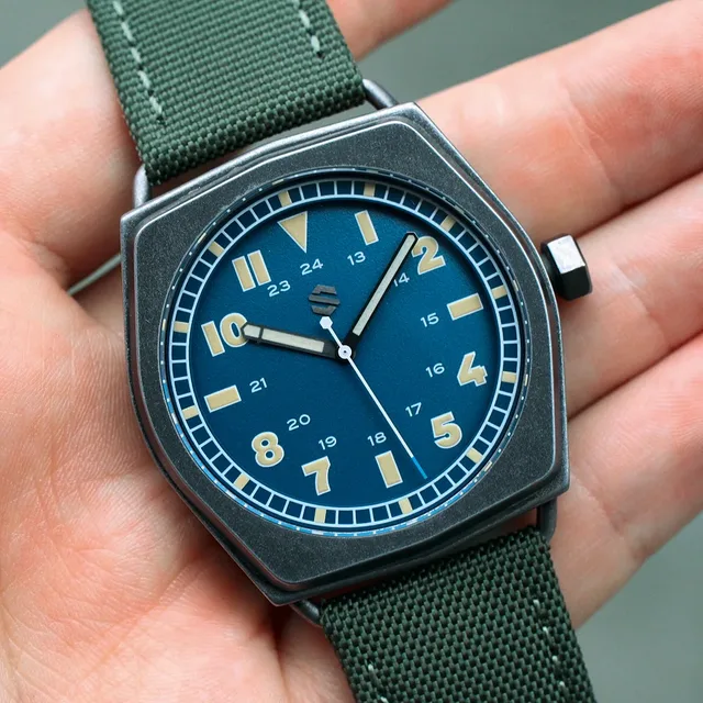 Seals Model C Field Explorer
