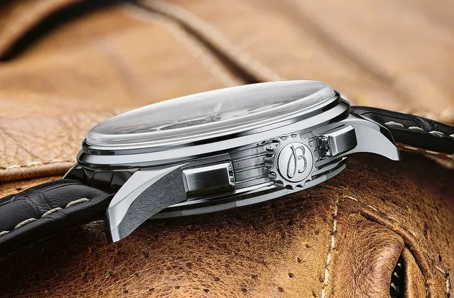 Breitling Premier B01 Chronograph 42 - side